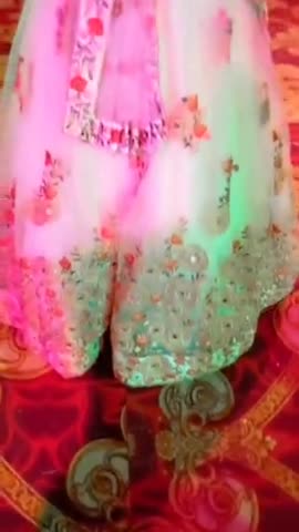 भारतीय पोशाक से खूबसूरत कुछ नहीं #Weddinglook #traditional #traditionalwear #indianoutfits #lehenga #lehengacholi