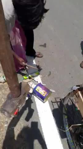 #किशनगढ़ में चंद पैसों के लिए नई बनी अजमेर रोड को क्षतिग्रस्त करते हुए पाये गए