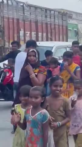 सिधौली: Distributing Prasad on the fourth day of Jeth in Sidhauli #सिधौली