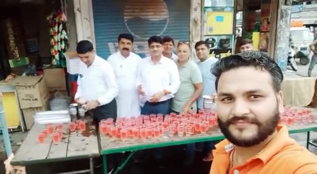 निर्जला एकादशी पर प्रसाद वितरण किया #आजादसेना #AzadSena #NirjalaEkadashi #निर्जलाएकादशी