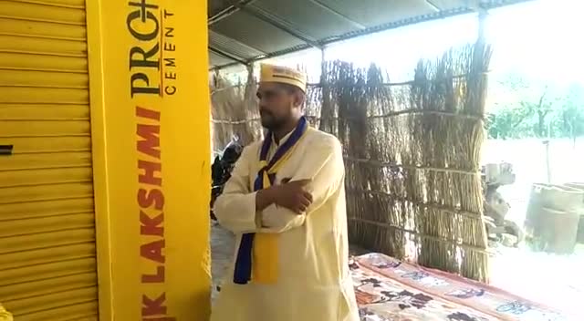 फतेहपुर: सबका दल यूनाइटेड के राष्ट्रीय अध्यक्ष श्री प्रमोद लोधी कैडर मीटिंग करते हुए#लोधी समाज का विकल्प सबका दल यूनाइटेड