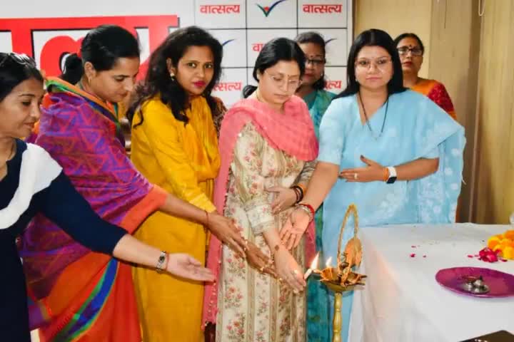 प्रयागराज महानगर में आयोजित महिला मोर्चा जिला कार्यसमिति बैठक में उपस्थित रही
बैठक में आगामी कार्यक्रमों एवं संगठनात्मक विषय की जानकारी दी गई।।

#महाजनसंपर्क