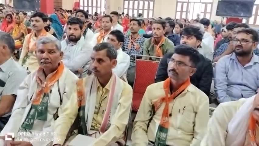 आज #दुर्गा_पैलेस_कालीमिट्टी में देश के प्रधानमंत्री माननीय श्री नरेन्द्र मोदी जी के नेतृत्व में सेवा सुशासन और गरीब कल्याण के 09 वर्ष पूर्ण होनें के अवसर पर आयोजित "#लाभार्थी_सम्मेलन" कार्यक्रम में सांसद जी के साथ सहभागिता की।