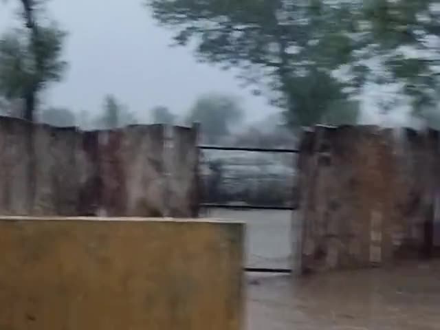 लुणी: उत्तेसर गांव में दक्षिण की ओर बारिश हुई जोर दार 2:00  se abhi tak#aajtaknewslive