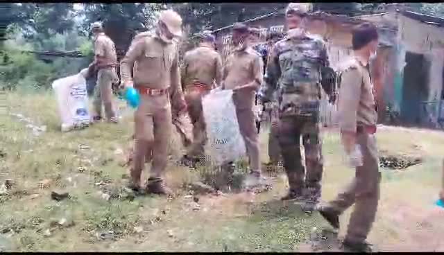 कोटद्वार: वन विभाग ने कालागढ़ में चलाया स्वच्छता अभियान
#कालागढ़  फोरेस्ट #स्वच्छता