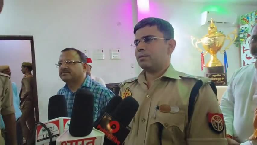 आगामी महावीर झण्डा जलूस की बैठक सम्पन्न 
SP बलिया ने दिये आवश्यक निर्देश#balliapolice#SPballia#sikandarpur#ballia