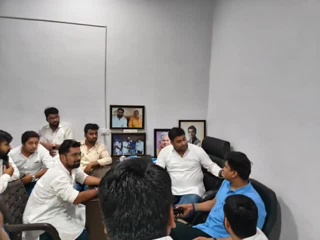 भारतीय युवा कांग्रेस के प्रदेश अध्यक्ष बड़े भाई आकाश शर्मा जी से शिष्टाचार मुलाकात .
#himu4u