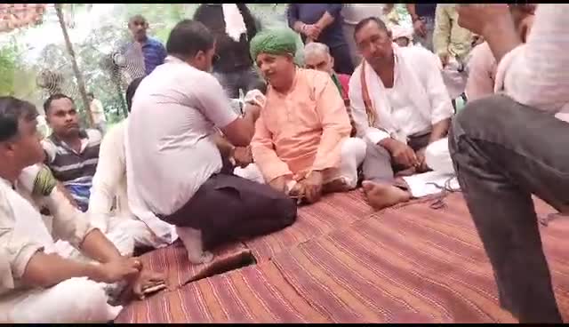 ग्रीन फ़ील्ड हाई वे के मुआवजे को लेकर दयानतपुर गौतमबुद्धनगर जेवर पर भारतीय किसान यनियन लोक शक्ति की महापंचायत।