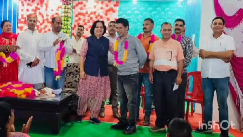 कोटली: कोटली रेस्ट हाउस में दर्जनों भाजपा कार्यकर्ताओं ने कांग्रेस का थामा दामन, कांग्रेस नेता चंपा ठाकुर ने किया स्वागत