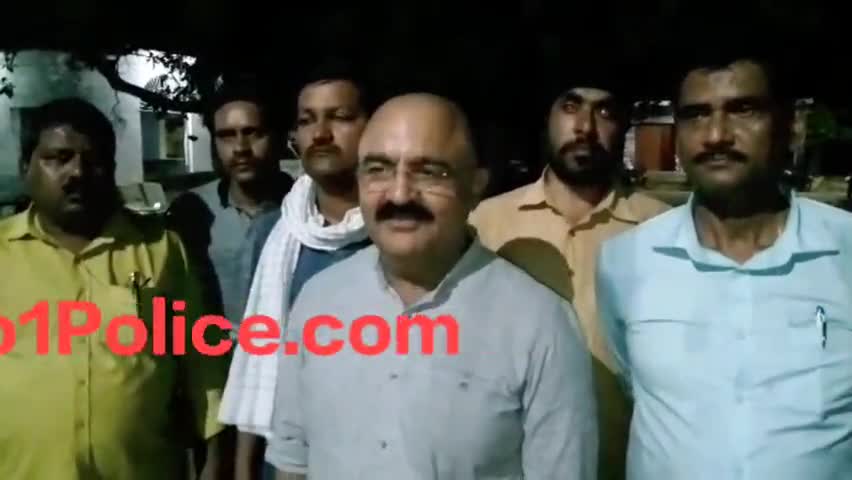 ग्वालियर लोकायुक्त ने शिवपुरी के पटवारी को 15 हजार की रिश्वत लेते रंगे हाथों गिरफ्तार किया
#shivpuri #gwalior #bjp #mpp