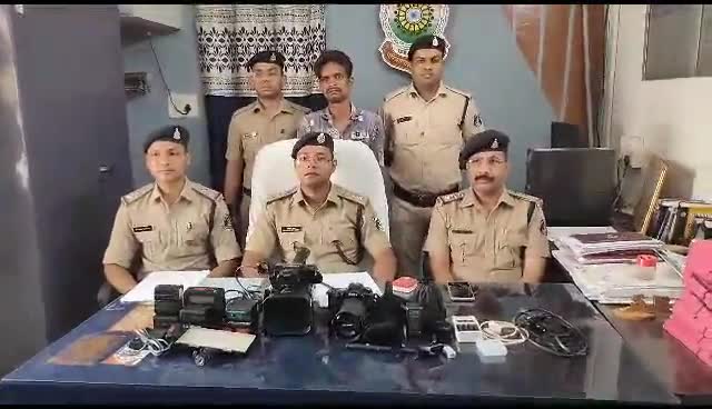 नगोई में हुई चोरी का खुलासा