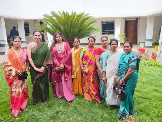 विहान कि महिलाओ के साथ भेट मुलाक़ात