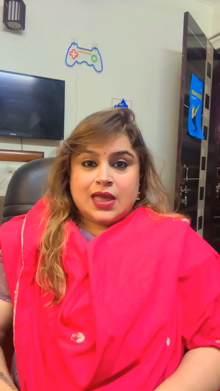 आओ ज़िन्दगी को आसान कर ले,आओ थोड़ा सब्र कर ले।
#motivationvideo #thoughts