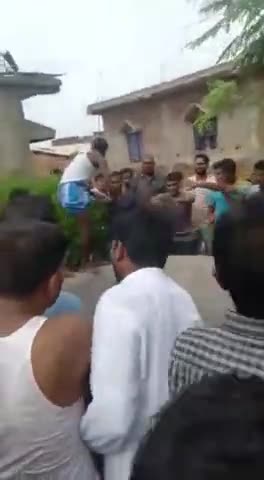 गोड्डा जिला ललमटिया थाना क्षेत्र के भोंडाई गांव में कुआं सफाई में पांच घायल पांचों ईलाज रत स्थिति नाजुक, एक की मौत बताया सुत्रों से पता चला