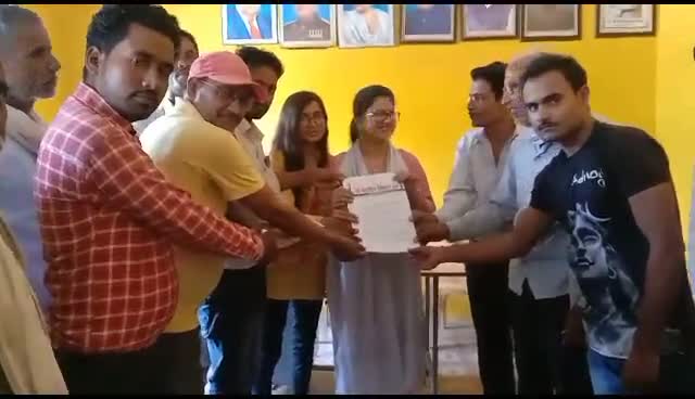पलेरा: किसानों  की समस्याओ को लेकर भारतीय किसान संघ तहसील पलेरा ने तहसीलदार अवंतिका तिवारी से मुलाकात कर सौंपा ज्ञापन। #cmmp