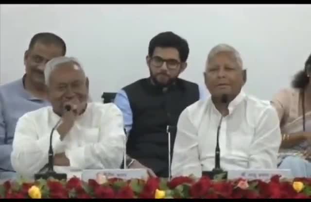 लालू जी का कोई जवाब नहीं 😂😂

#LaluPrasadYadav #RahulGandhi