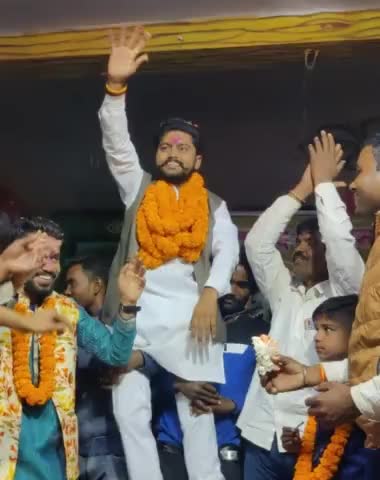 इच्छा शक्ति मेहनत और दृढ़ निश्चय से लक्ष्य की तरफ बढ़ने वाले व्यक्ति कभी पीछे मुड़ कर नहीं देखते !
#तुहर_मनके_संगवारी 
#अशवन्त_तुषार_साहू 
#विधायक_पद_प्रत्याशी_महासमुंद_विधानसभा