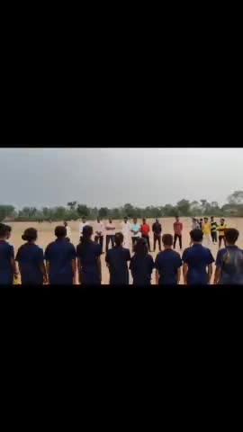 ग्राम रवेली निवासी श्री ताराचंद निषाद जी अभावों में रहकर  खिलाड़ियों को निःशुल्क ट्रेनिंग व खेल सामग्री देकर राष्ट्रीय स्पर्धाओं के लिए खिलाड़ी तैयार कर रहे हैं जो निश्चित तौर पर प्रशंसनीय है।
