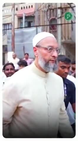 मेरी ख्वाहिश है कि तुम नेता बनो, तुम क़ायद बनो और तुम सिपहसालार बनो - बैरिस्टर असदुद्दीन ओवैसी 

#aimim #supportaimim #a