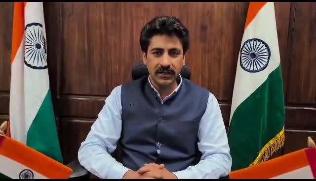 DC सहाब ने दी ईद की मुबारक़बाद