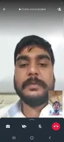 #पेशाब कांड में मध्य प्रदेश के जिला सीधी ग्राम कुबरी में भीम आर्मी जय भीम संगठन के पदाधिकारियों ने राष्ट्रीय अध्यक्ष मनजीत सिंह नौटियाल से वीडियो कॉलिंग के माध्यम से पीड़ित परिवार से बात कराई पीड़ित परिवार डरा हुआ है सहमा हुआ है उसको डराया