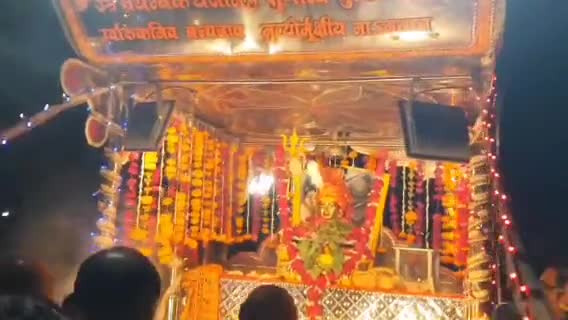 #चौमहला  शिव मंदिरों में भक्तों का लगा तांता बाबा भोले की आरती में झंडा चौक पर गंगधार उपखंड अधिकारी ने भाग की आरती देखिए