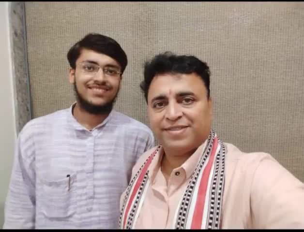 भाजपा के राष्ट्रीय सचिव आदरणीय श्री सुनील देवधर जी के साथ भाजपा नेता अविरल मलिक ने राजनैतिक विषयों पर चर्चा की| #selfie