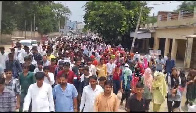 #मनीराम #मीणा #को #न्याय #दो
 छात्र मनीराम मीणा को न्याय दिलाने के लिए क्षेत्र के सभी युवा साथियों के साथ बांदीकुई एसडीम कार्यालय का घेराव किया और गृह मंत्री के नाम ज्ञापन दिया ज्ञापन में जल्दी उचित कार्रवाई करके मर्डर का खुलासा कर आरोपी को