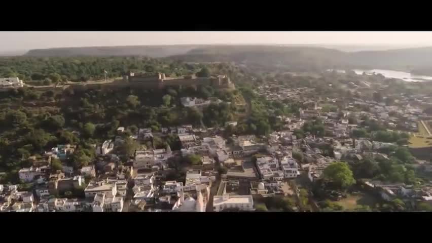 Ajmer92 का टीजर अंदर तक हिला देने वाला है.
250 से ज्यादा बेटियों का हुआ था रेप... अजमेर के चिश्तियों पर थे सीधे आरोप
#Ajmer92 दास्तां हैं भारत की इन्हीं बेटियों के साथ हुई बर्बरता