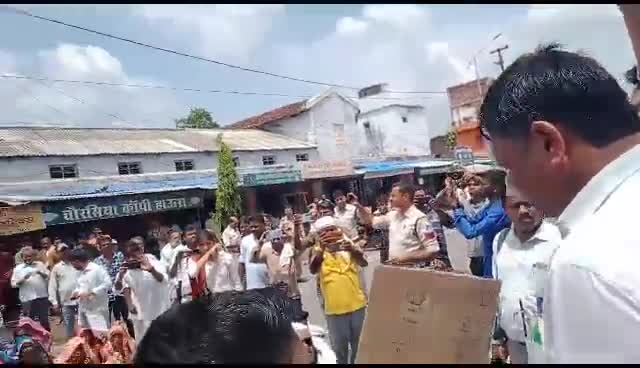 #रहली विधानसभा क्षेत्र के गड़ाकोटा मैं हुए वृद्ध महिला के बलात्कारी को फांसी की मांग की निकाला जुलूस ओबीसी महासभा ने