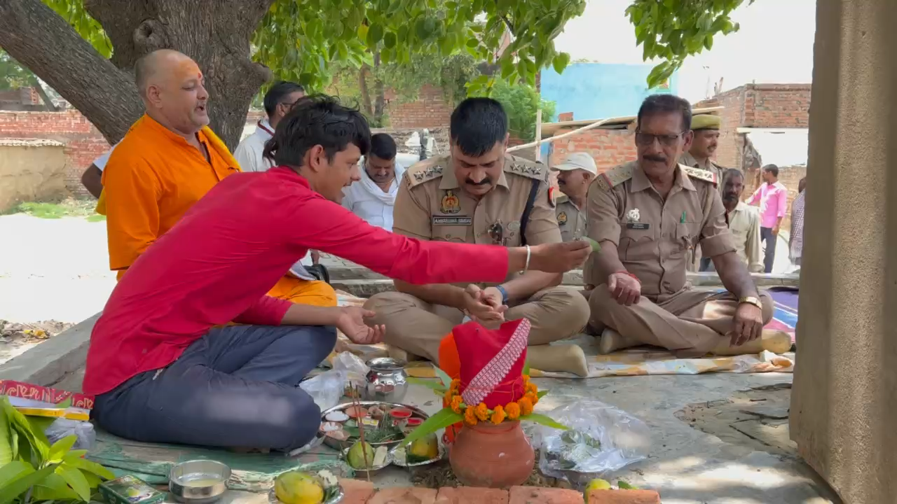 पुलिस चौकी लोंदा थाना अलीनगर चंदौली की हवन पूजन के साथ नींव रखी #anirudhasingh