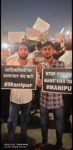 मणिपुर के आदिवासी कुकी समुदाय के समर्थन में आज जयपुर में आवाज़ कैंडल मार्च का आयोजन किया और आवाज़ बुलंद की..! जोहार.! 

#आदिवासी_बचाओ #TribalLivesMatter #Manipur #ManipurBurning