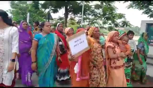 #ओबीसी_महासभा
गड़कोटा वृद्ध महिला के बलात्कार के विरोध मैं थाना घेराव करने पर एडिशनल एसपी ने कार्यवाही का दिया भरोसा