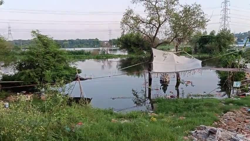 दादरी: Hindon river is overflowing city forest get flooded 
#riveroverflow
#Hindon
#river #ghaziabadnews