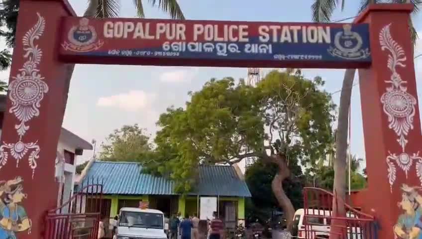 ଗୋଲନ୍ତରା: ଖଣ୍ଡାରେ ସଂଘବଦ୍ଧ ଆକ୍ରମଣ ଘଟଣାରେ ଫେରାର ପଲ୍ଲିଗୁମଳାର ଯୁବକ ଗିରଫ