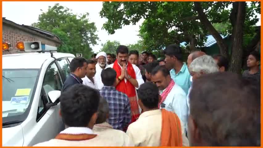 घर-घर से नाता है, रिश्ता निभाना आता है...
.
#विकास_पर्व_सुरखी_का_गर्व #विकास_पर्व #JansamparkMP #ShivrajSinghChouhan