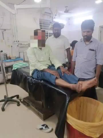 ଗୋଲନ୍ତରା: ଭଞ୍ଜବିହାର ରାସ୍ତାରେ ଆହତ ଯୁବକଙ୍କୁ ବ୍ରହ୍ମପୁର ବଡ ମେଡିକାଲ ନେଲେ ଜିଲ୍ଲା ଯୁବ ବିଜେଡି ସଭାପତି