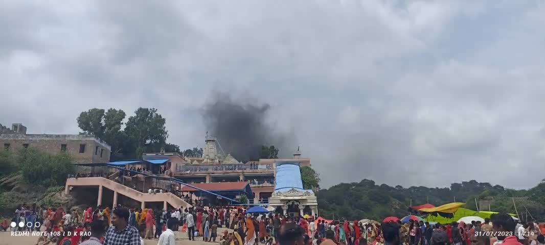 #sirohi : सावन के चौथा सोमवार को लेकर आज 
  पोसालिया समीप व्रती चोटिला गौतम ऋषि महादेव मंदिर का नजारा