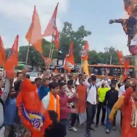 हरियाणा में हिंसा के विरोध में बजरंग दल के कार्यकर्ताओं ने उत्तर प्रदेश के कई जिलों में निकाला मार्च #bajrangdal #yogia