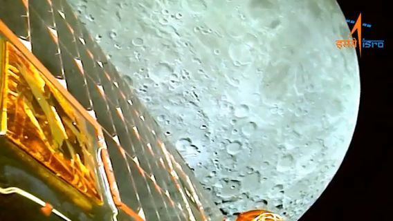 #Moon as seen by the #Chandrayaan3 spacecraft on August 5, 2023, during Lunar Orbit Insertion (LOI).
#ISRO #Chandrayaan