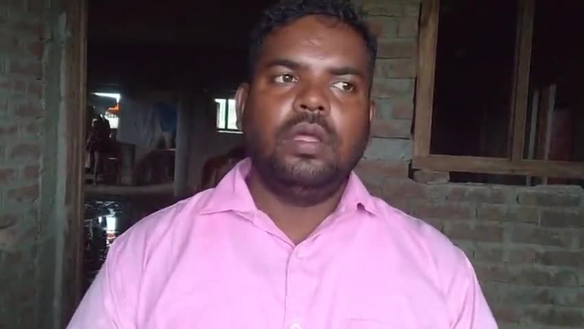 बाढ़ ने मचाया कहर कटरा प्रखंड मुख्यालय से 14 पंचायत का संपर्क टूटा आवा गमन बाधित हुआ अपनी बात रखते हुए शमीम नगवारा
#shamimnagwara