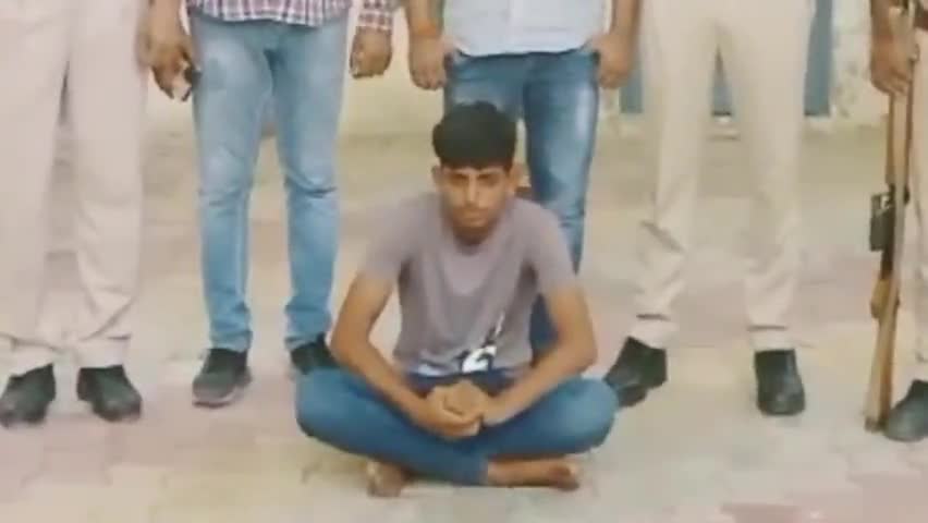 हनुमानगढ़: एक किलो #अफीम व बिक्री के 15 हजार नगदी सहित टाउन पुलिस ने एक युवक को किया गिरफ्तार आरोपी पर एनडीपीएस एक्ट में मामला दर्ज