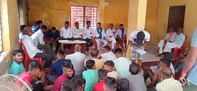 नगीना लोकसभा क्षेत्र नजीबाबाद विधानसभा के ग्राम अभिपुरा व नांगल मे आजाद समाज पार्टी की मीटिंग का आयोजन किया गया जिसमे भीम आर्मी चीफ़ एड चंद्रशेखर आजाद जी के संघर्षो को बताया गया #धर्मराज हल्दिया जिला उपाध्यक्ष आसपा बिजनौर मो० 8868959332