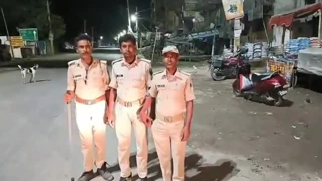 नारदीगंज: #नवादा पुलिस के रात्रि कर्तव्य पर लगाये गए पुलिस पदाधिकारियों/कर्मियों के कर्तव्यों की जॉच पुलिस निरीक्षक द्वारा की गईं।