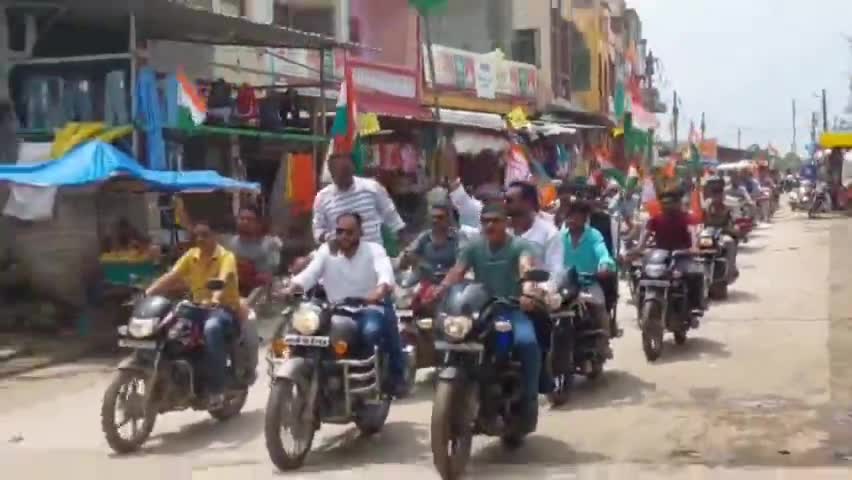 कट्ठीवाड़ा: भारतीय जनता पार्टी मण्डल कट्ठीवाड़ा ने नगर के विभिन्न मार्गों से तिरँगा वाहन रैली निकाली