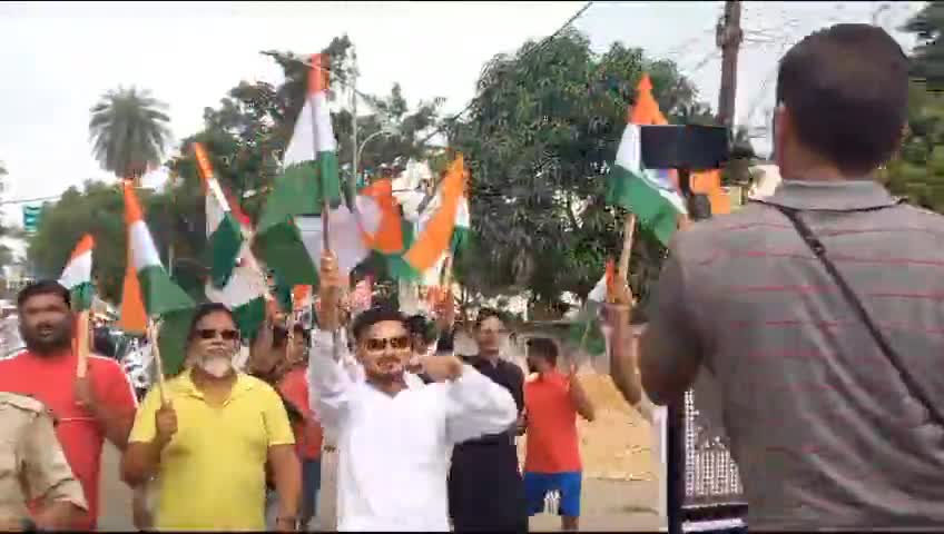 #वीर जवानों की शहादत हर एक युवा को पता होनी चाहिए हिंदू मुस्लिम सिख ईसाई आप सबने एक साथ खड़े होकर ये देश को आजाद करने की लड़ाई लड़ी है एकता मोहब्बत की मिसाल हिंदुस्तान जिंदाबाद