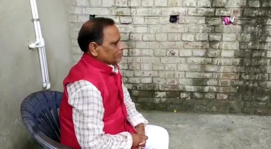 उंटारी रोड: विद्युत विभाग उंटारी रोड प्रखंड में जर्जर तार को बदल कर नया तार लगाए , भाजपा नेता वीरेन्द्र नाथ शर्मा