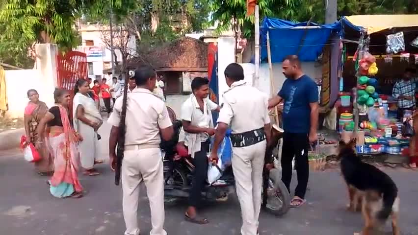 एकंगरसराय: @#शनिवार को एकंगरसराय पुलिस प्रशासन के द्वारा वाहन जांच अभियान चलाया गया