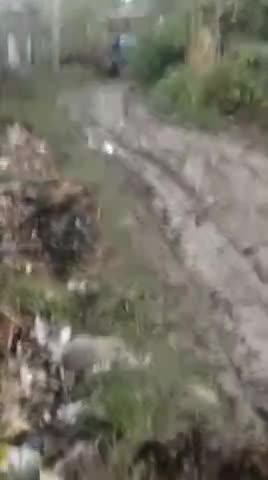 सुकरौली विकास खण्ड के गिदहा धनहा में आवागमन ठप