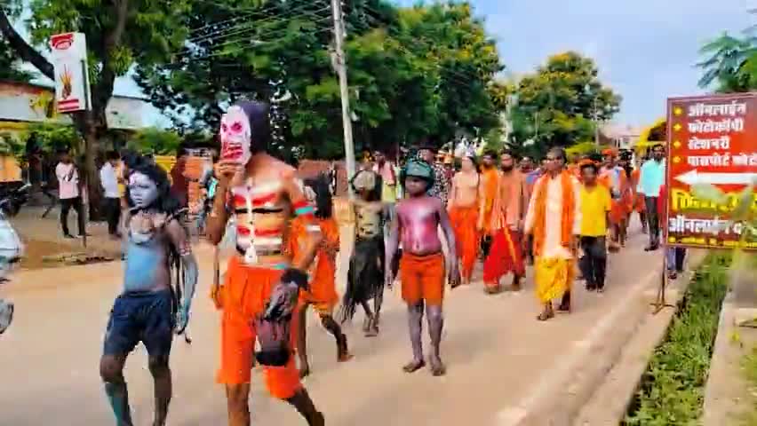 राजिम: अंतिम सोमवार के मौके पर बोल बम कावड़ यात्रा भव्य रूप से निकले श्रद्धालु #बोलबम #chhattisgarh #fingeshwar